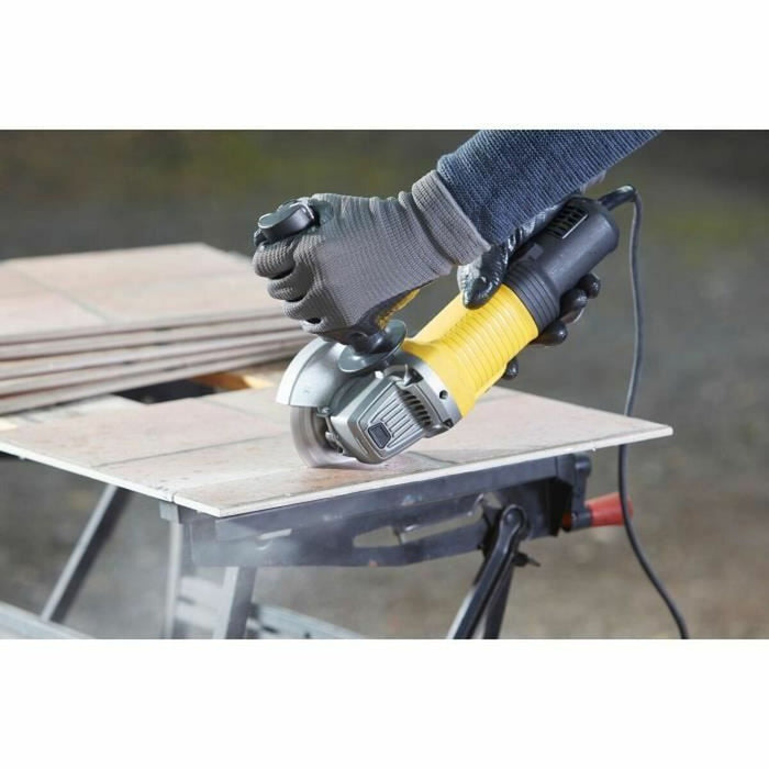 V4H703CC4010E01380DA0C0C9517C74FAAAR4493426P5