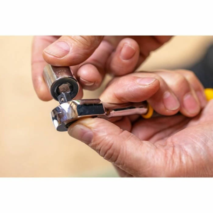 V6H3A2A90510F6FF9E06CE14E44BF4F3BC2R6449184P3