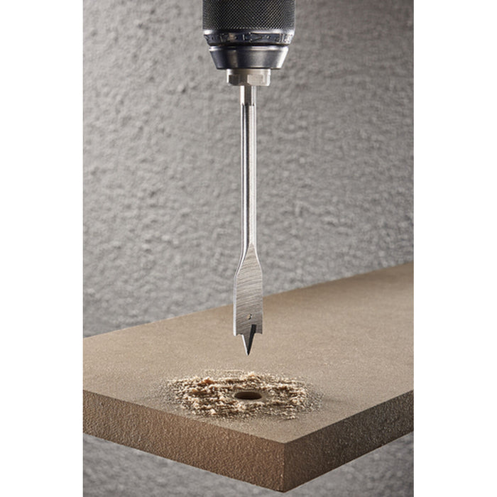 V4H0EEC23116EF7B684C4848DCB4EA1598ER5823948P5