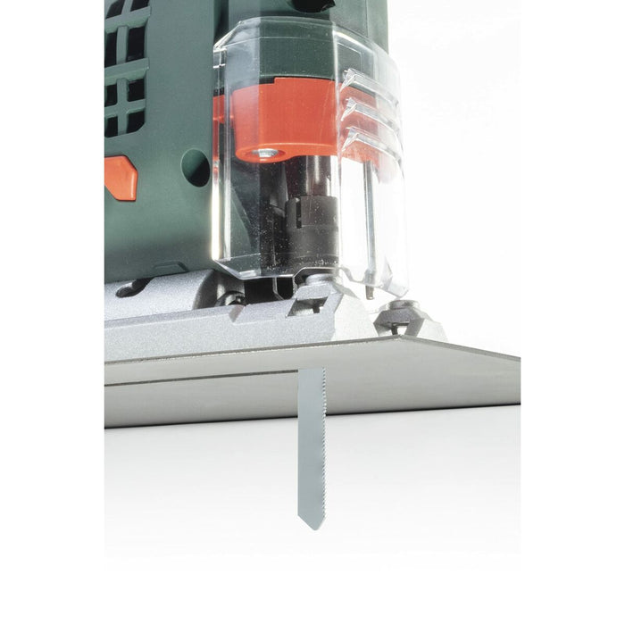 V8HC6C4F866E952111C07A93BC8F30824C0R3447502P3