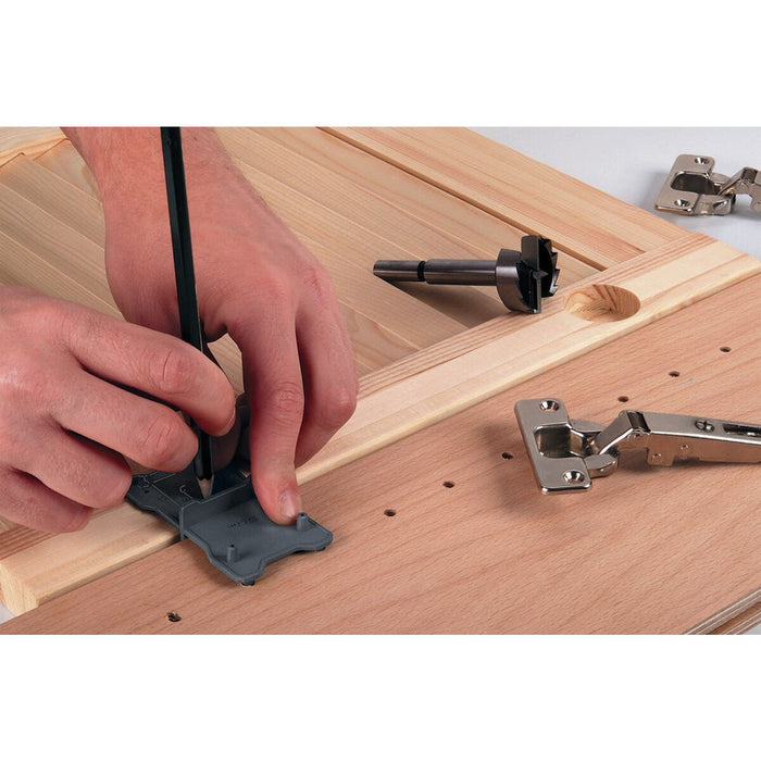 V7H4338D0AF1299D41E585FAA7B9FC4D5FFR3636995P3