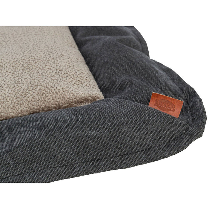 V2H2216F5ED1188A60265E6A565300A902DR7519020P7