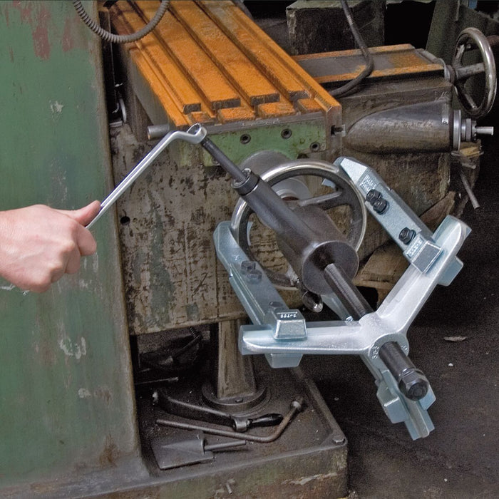 V4H1BF028001AD89589C89EEBC358A9E81BR7221917P5