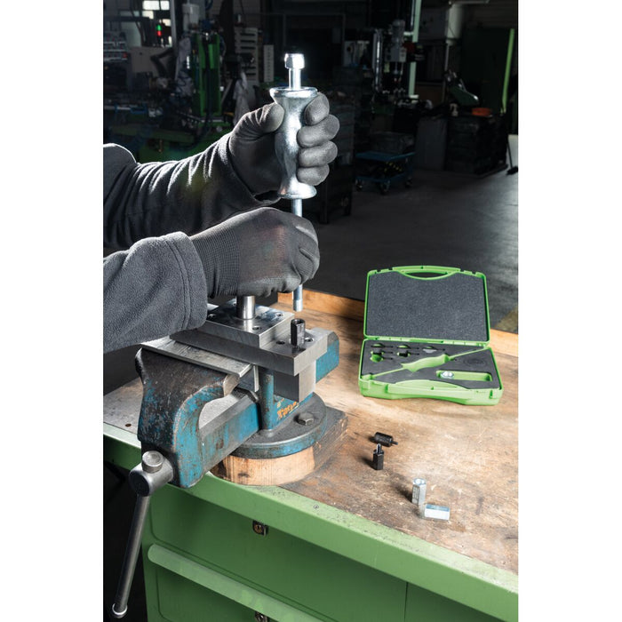 V2HB882C0E05767504259AB6363E4F84775R7380835P8