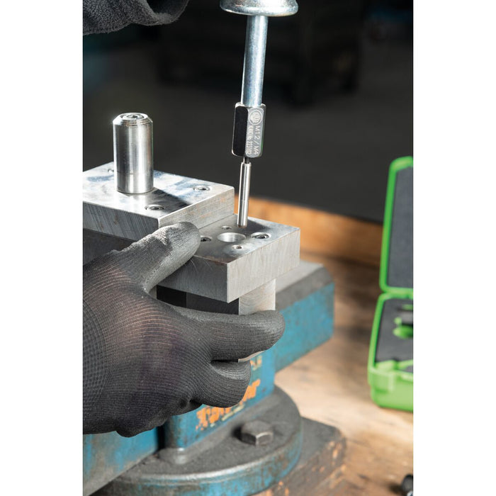 V3H239E28221A181B81B1C299FCE762AAEAR7381261P10