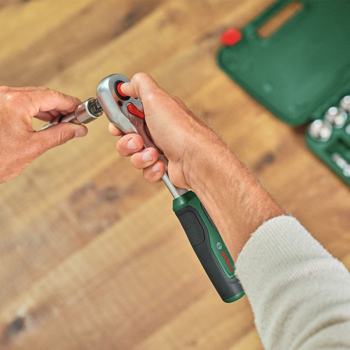 V3HB9F0556B9445620C046E7F25752D97DER5838111P5