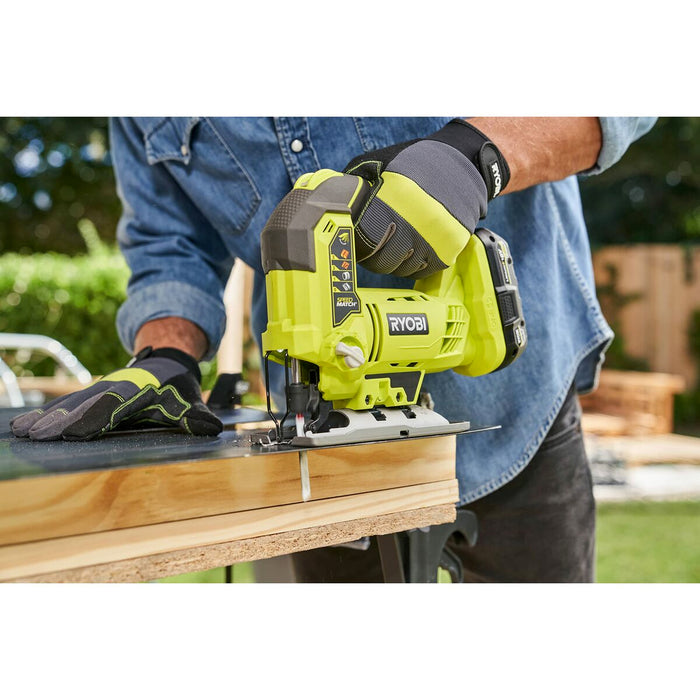 V6HD1568BC852FFFE05F441A57ACECA1C7CR6480933P3