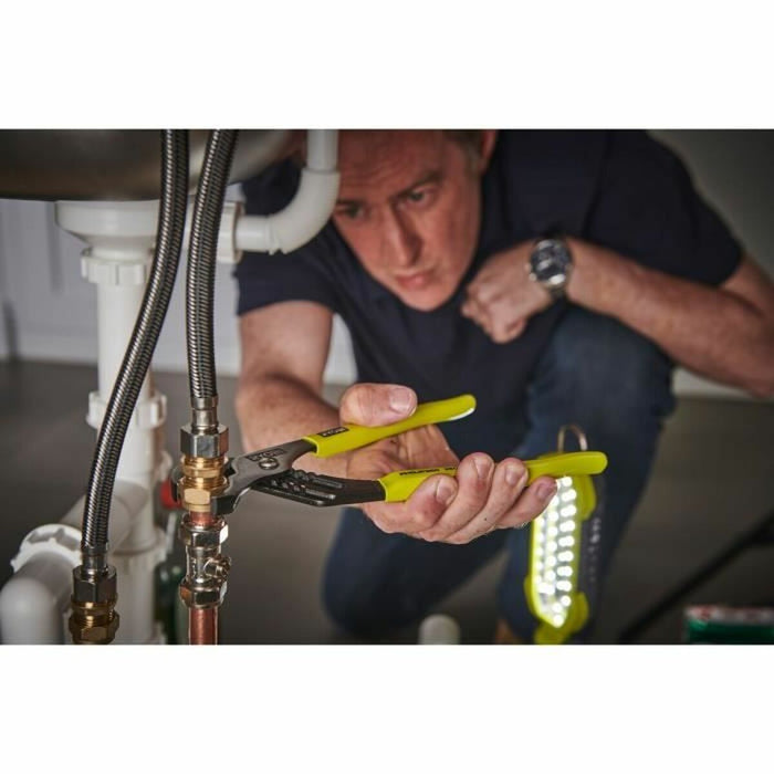 V5H47BC4071CF25C073D97C341AAAF6CC50R6364921P4