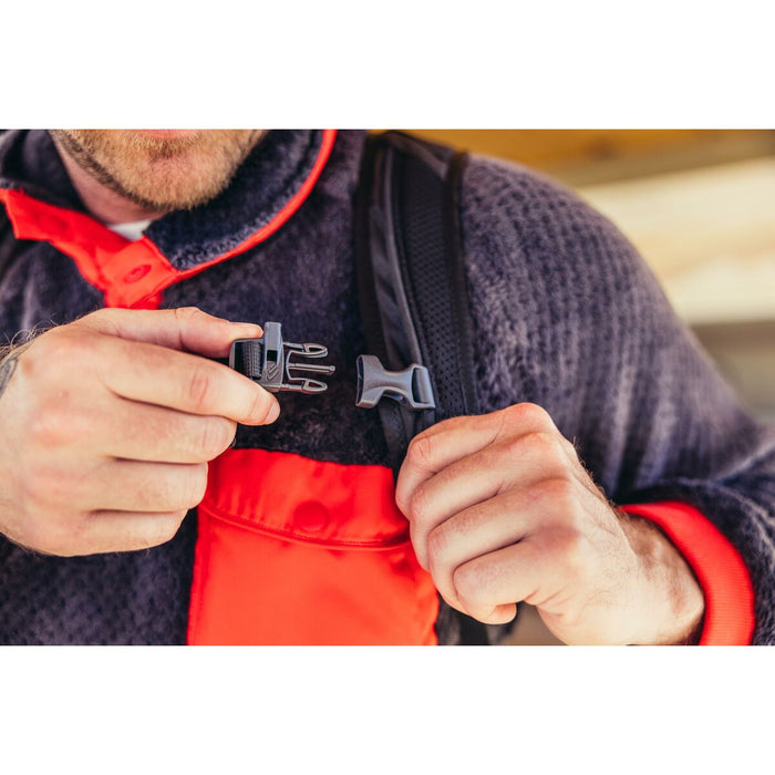 V5H63D3FE758C082D93557C9056E6C0A9A4R6420845P6