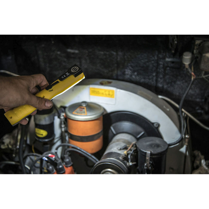 V2HCE633CA00915F737361F8357F6860B4FR7061682P4