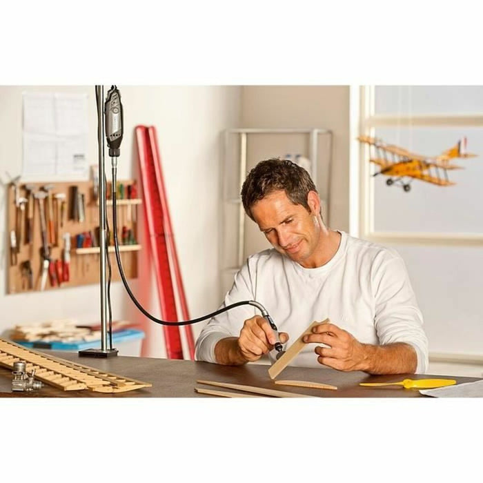 V8H7B16B51D9D1686227E6D0EDA047E9D9BR6196492P6