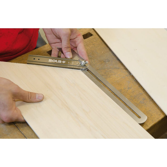 V2HAA30539F19A21AEE1A7BFDC5E3E7F059R7055730P3