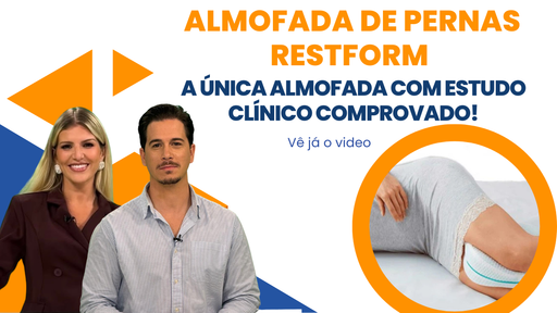 Almofada ergonómica para apoio das pernas durante o sono.